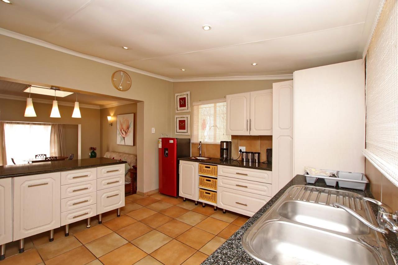 Arum Place Guest House Johannesburg Exteriör bild